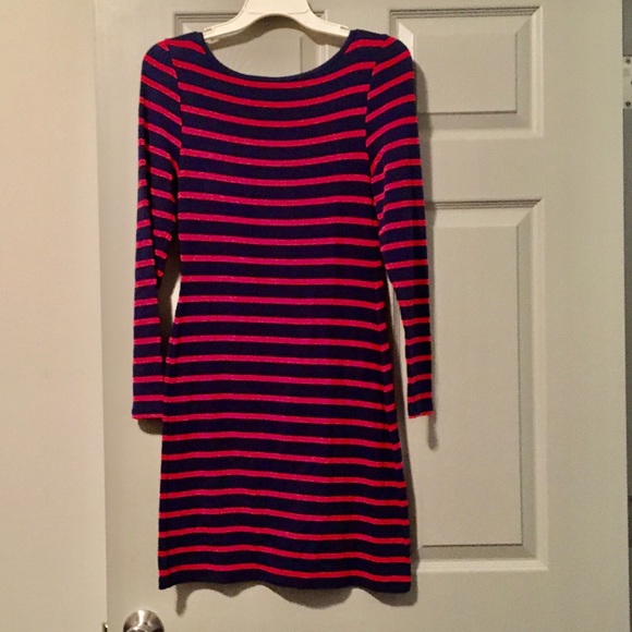 Old navy cotton and spandex long sleeve dress. - Picture 4 of 6